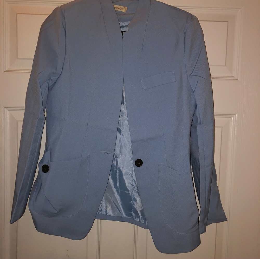 Baby blue Blazer